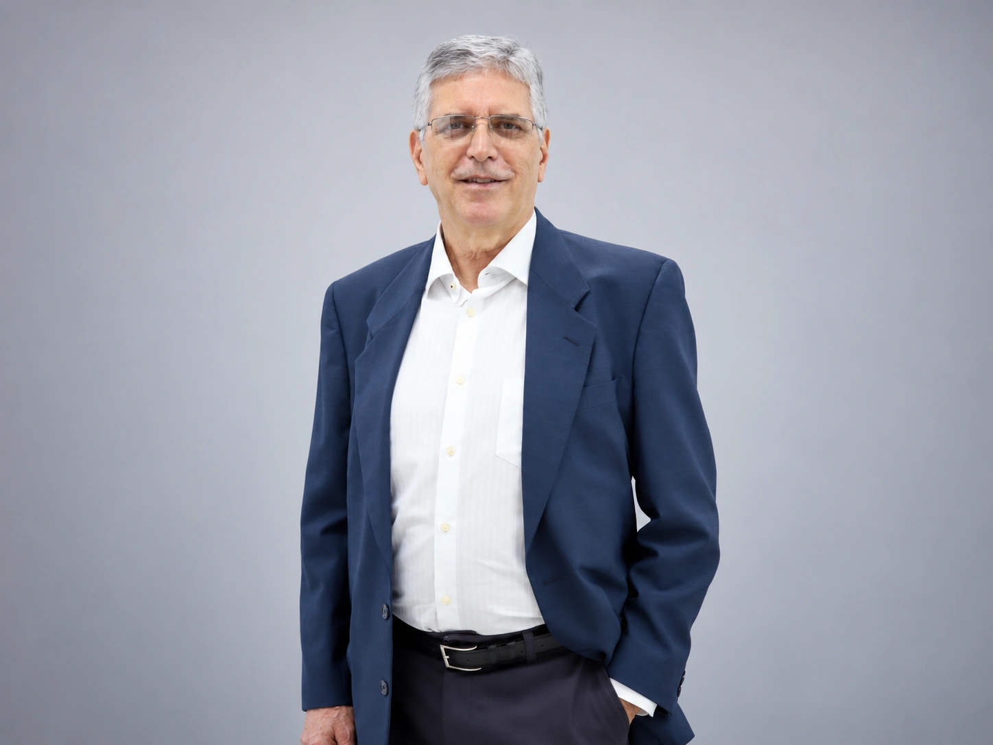 Dr. José de Moura Campos Neto